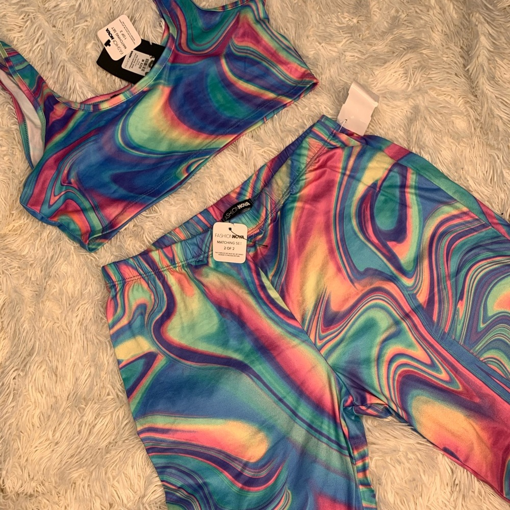 FASHIONABLE FASHION NOVA SET